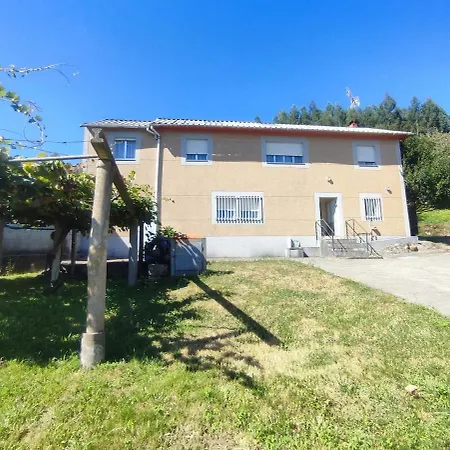 Con Amplio Terreno Privado Сasa de vacaciones Irixoa