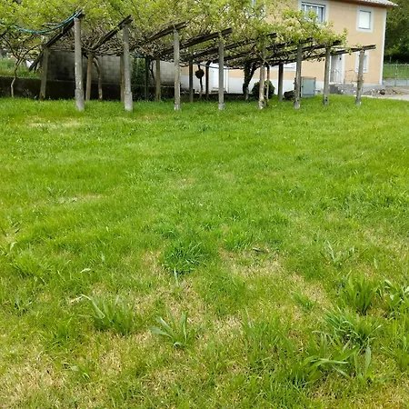 Con Amplio Terreno Privado * Irixoa